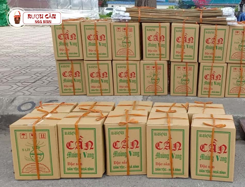 Rượu cần Nguyễn Thị Liên tại Hòa Bình